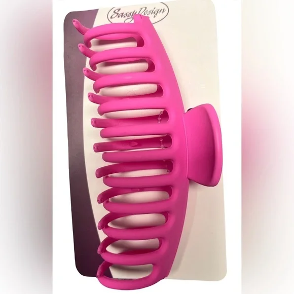 Claw Clip - Picture 3 of 3